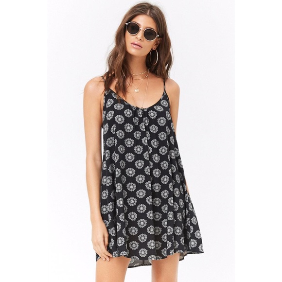 Forever 21 Dresses & Skirts - Black & White Mandala Print Cami Dress | Small